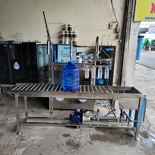 Bàn chiết rót bình 20 lít bán tự động
